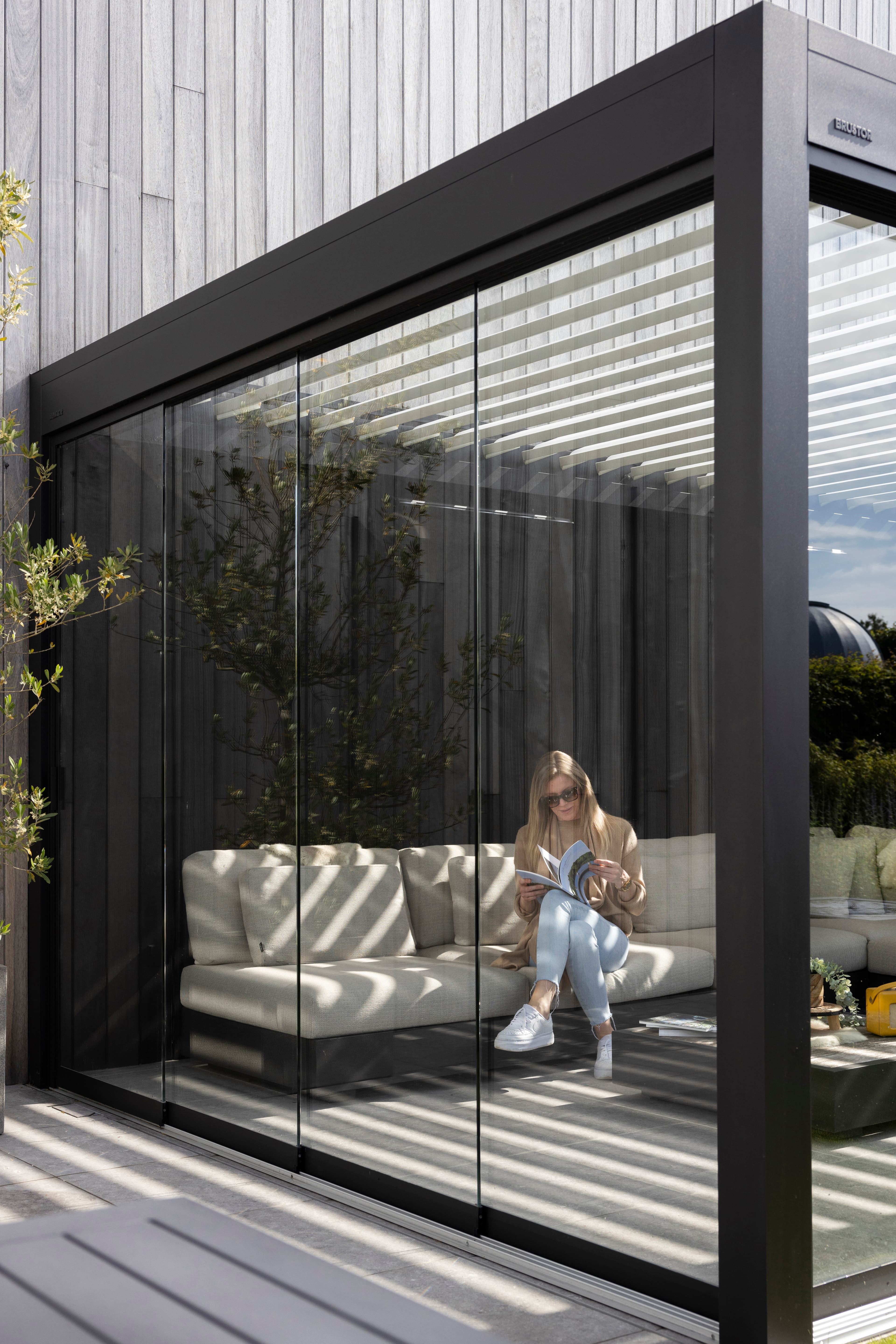 glass enclosure closed exterior