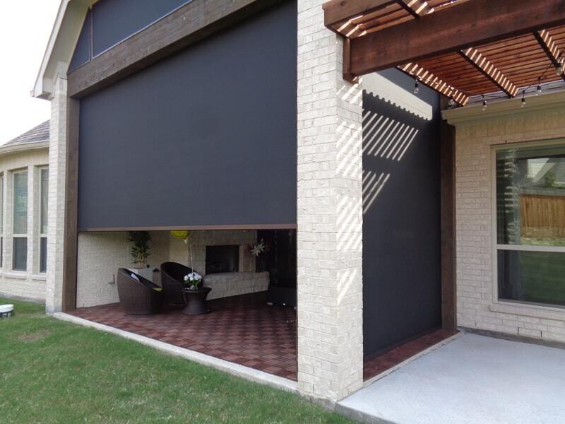 Kenosha patio with motorized screen