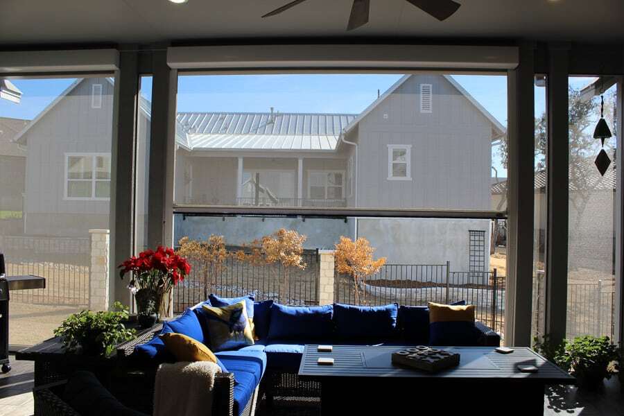 Pleasant Prairie pergola with screens